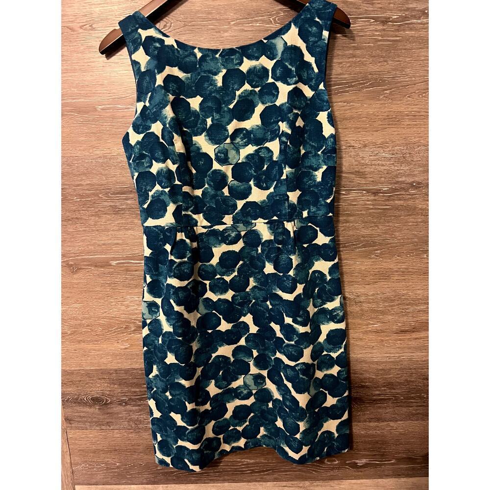 Tabitha dress blue size 12 floral cocktail party pencil zipper V back short